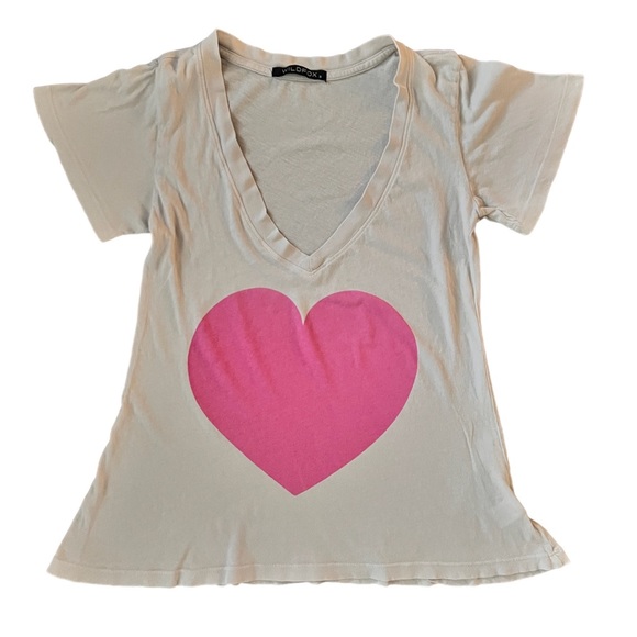 Wildfox Light Gray Pink Heart V Neck Tee Shirt Size Small - Picture 8 of 9